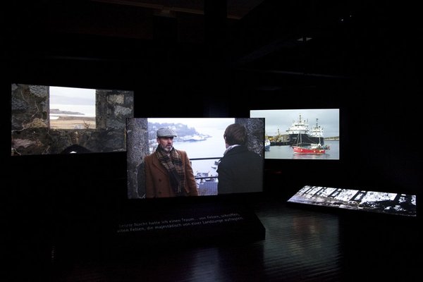 <p>Ergin ÃavuÅoÄlu</p><p><em>Voyage of no Return</em>, 2009</p><p>Five channel synchronized (4K) HD video installation, sound, MDF</p><p>Duration: 15', continuous loop</p><p>Dimensions variable</p><p>Installation view, Ludwig Forum fÃ¼r Internationale Kunst, Aachen, 2009</p><p>Â© Ergin ÃavuÅoÄlu</p><p>Courtesy the artist, Rampa, Istanbul and Threshold artspace, Perth</p>&nbsp;