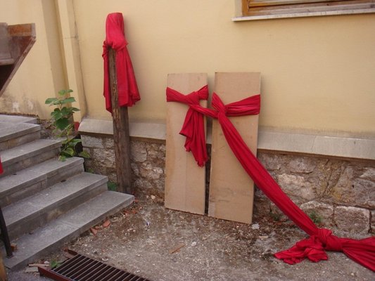 <p>Khaled Alhamzah</p><p>2010</p><p>Textile, wood and metal</p><p>Courtesy of the artist</p>&nbsp;