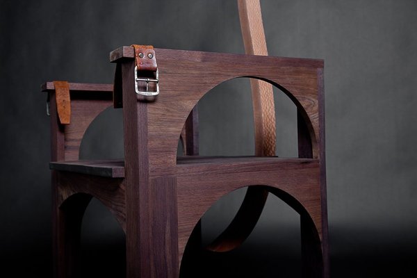 <p>Sama Alshaibi</p><p><em>vs. The Ruler, </em>2011</p><p>Detail of female throne, wood, leather, brass, speakers, sound, variable dimensions</p><p>Nadour Collection</p><p>Image courtesy of the artist and Lawrie Shabibi</p>&nbsp;