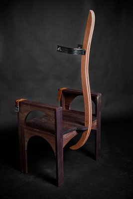 <p>Sama Alshaibi</p><p><em>vs. The Ruler, </em>2011</p><p>Detail of female throne, wood, leather, brass, speakers, sound, variable dimensions</p><p>Nadour Collection</p><p>Image courtesy of the artist and Lawrie Shabibi</p>&nbsp;