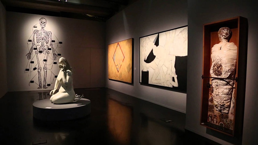 Installation view, Le Maroc Contemporain, 2014&ndash;15, at the Institut du Monde Arabe, Paris.
