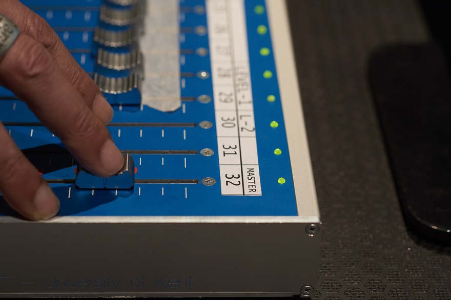 Seth Ayyaz, 2015. fig-2 week 48/50.